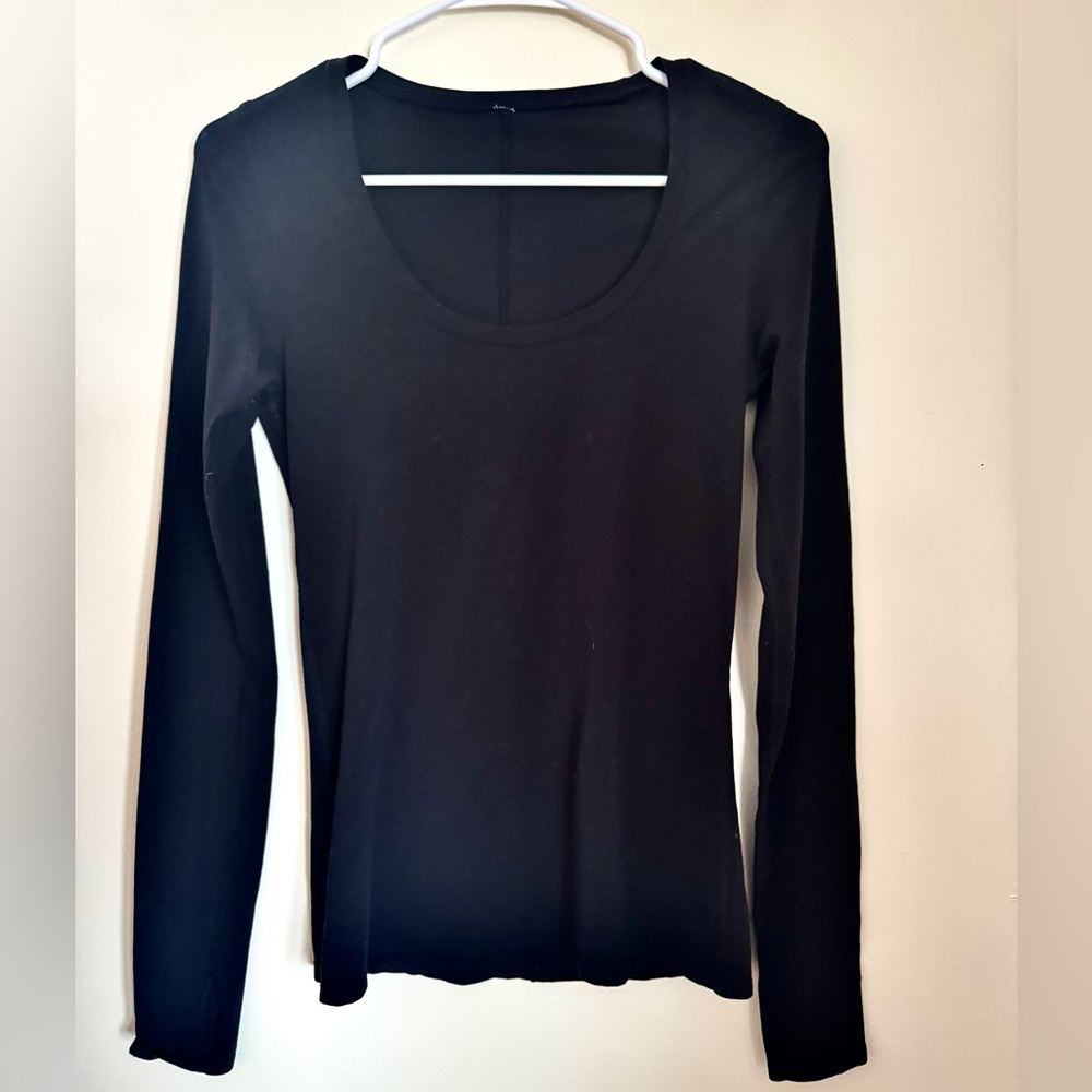 Lululemon Women’s Scoop Neck Top, Size 2/4